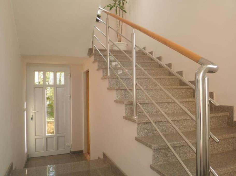 וודיצה Apartments Dijana מראה חיצוני תמונה